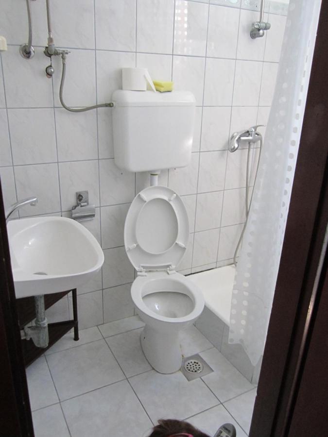 Apartmani Lukacic Биоград на Мору Екстериор снимка